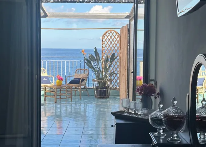 Hotel Mezzatorre Ventotene